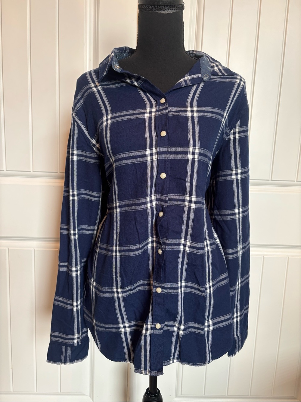 Women's Navy Plaid Button-Down Hooded Shirt